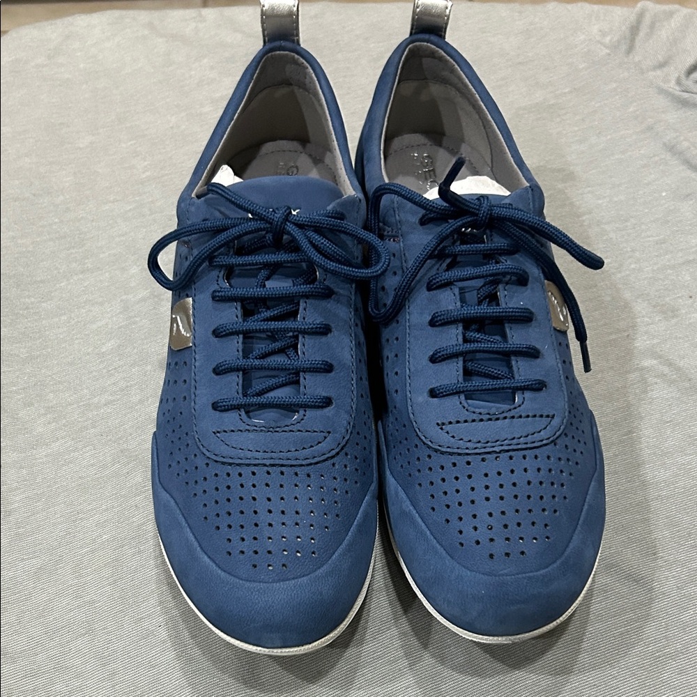 Geox Women's Navy Blue Perforated Sneakers